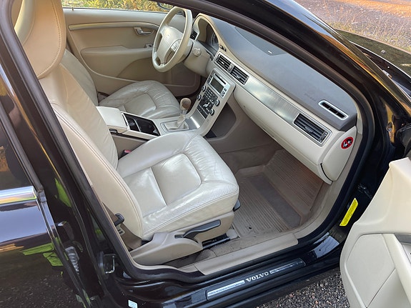 Volvo S80 12 of 25