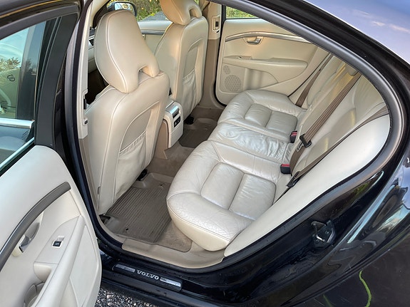 Volvo S80 11 of 25