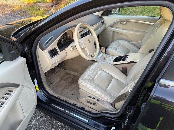 Volvo S80 8 of 25