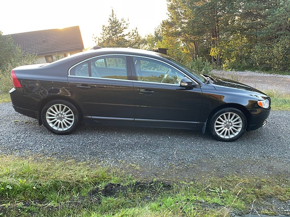 Volvo S80 7 of 25
