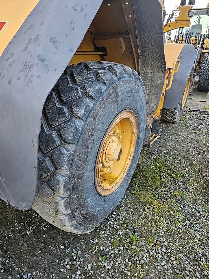 Volvo L60F 7 of 11