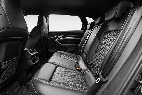Audi e-tron 17 of 30