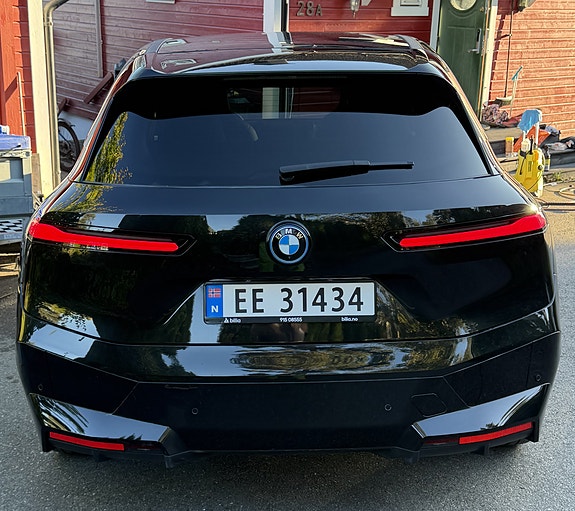 BMW iX 3 of 14