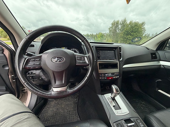 Subaru Outback 28 of 30
