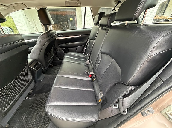 Subaru Outback 27 of 30