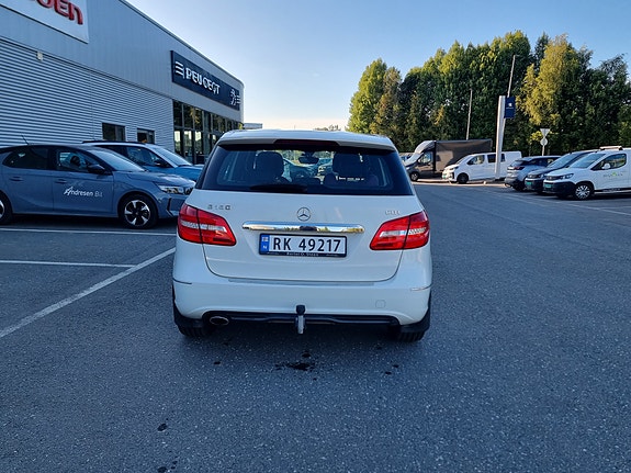 Mercedes-Benz B180 d 9 of 25
