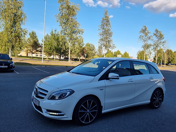Mercedes-Benz B180 d 7 of 25