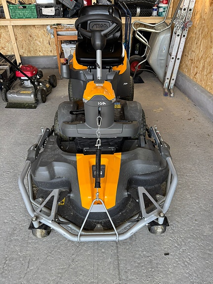 STIGA PARK 500 WX  Frontrider- STIGA ST 550 Twin 4WD med klippeaggregat PARK 110 2 of 5