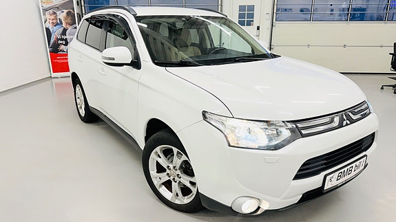 Mitsubishi Outlander 2 of 30