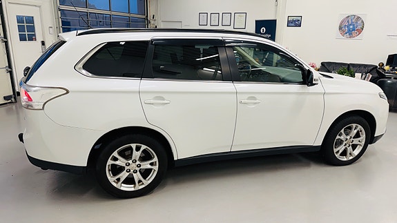 Mitsubishi Outlander 4 of 30