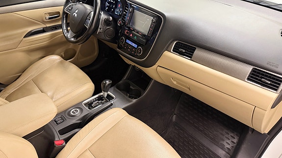 Mitsubishi Outlander 22 of 30