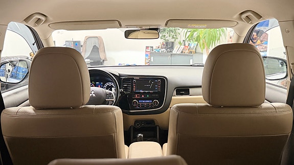 Mitsubishi Outlander 26 of 30
