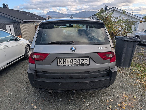 BMW X3 4 of 5