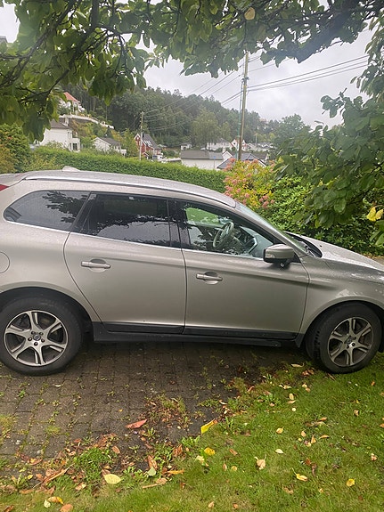 Volvo XC60 3 of 7