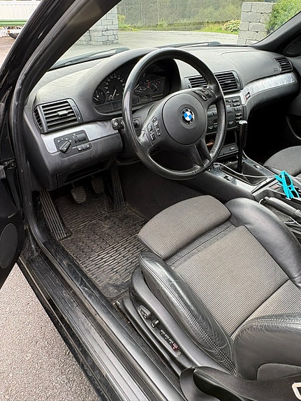BMW 325Ti 2 of 7