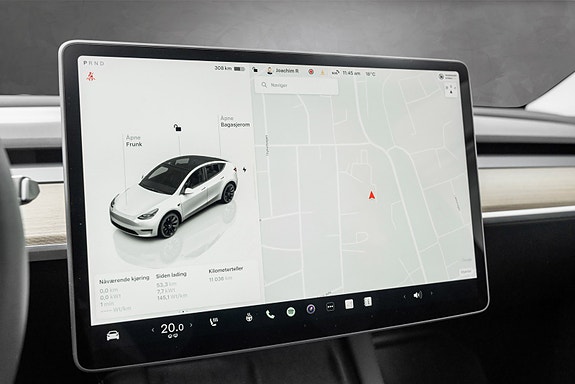 Tesla Model Y 13 of 22