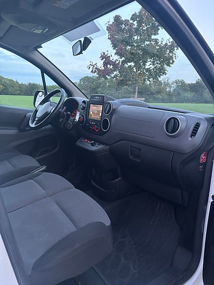 Peugeot Partner 12 of 22
