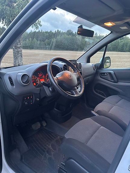 Peugeot Partner 14 of 22