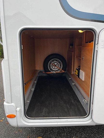 Dethleffs Globebus 13 of 30