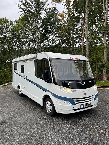 Dethleffs Globebus 4 of 30