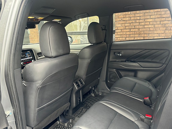Mitsubishi Outlander 26 of 30