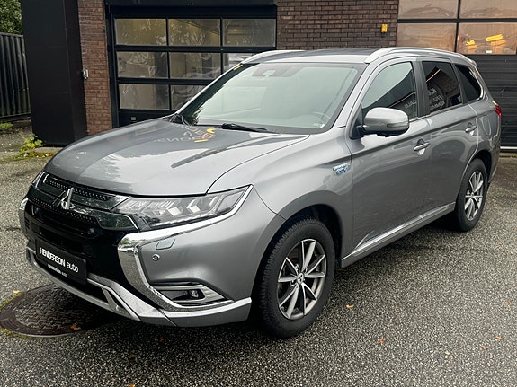 Mitsubishi Outlander 3 of 30