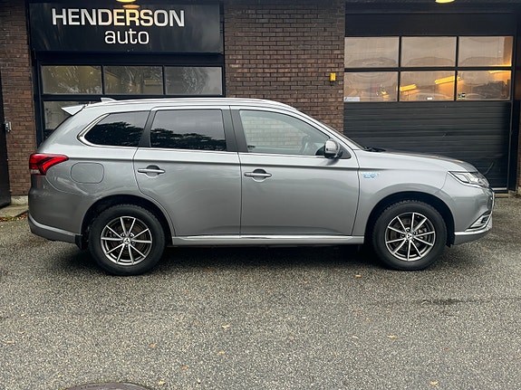 Mitsubishi Outlander 8 of 30