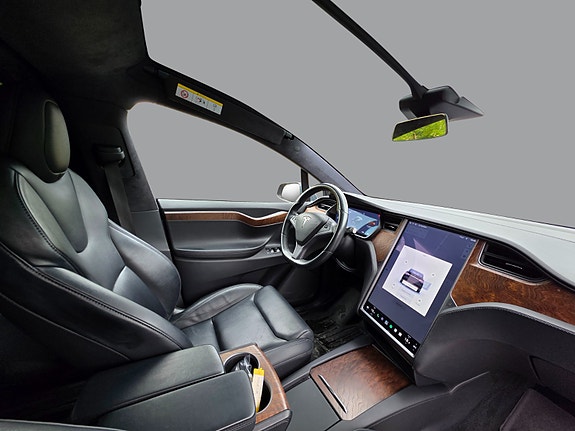 Tesla Model X 12 of 27