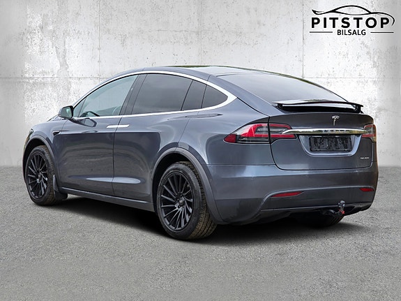 Tesla Model X 4 of 27