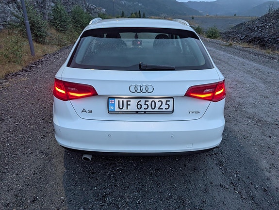Audi A3 4 of 11