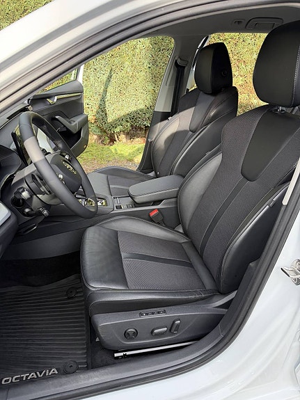Skoda Octavia 9 of 13