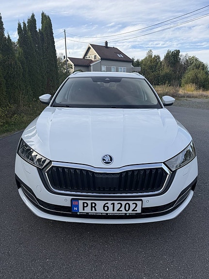 Skoda Octavia 2 of 13