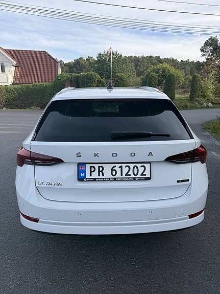 Skoda Octavia 5 of 13