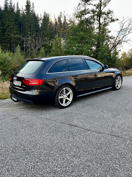 Audi A4 12 of 30