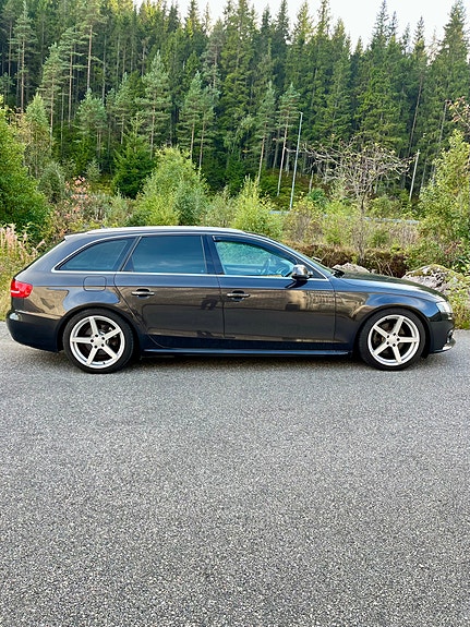 Audi A4 13 of 30