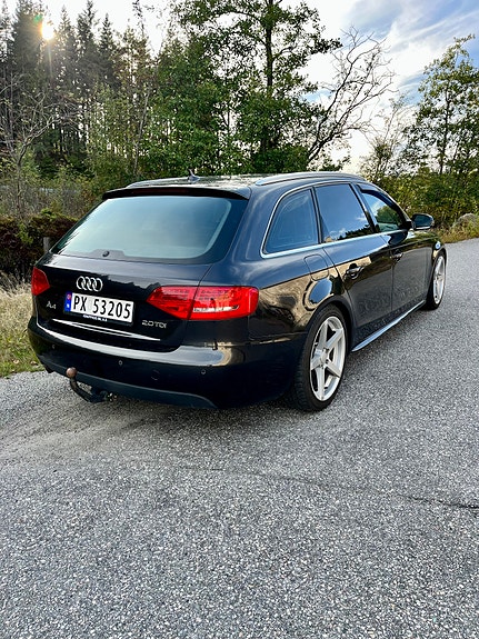 Audi A4 11 of 30