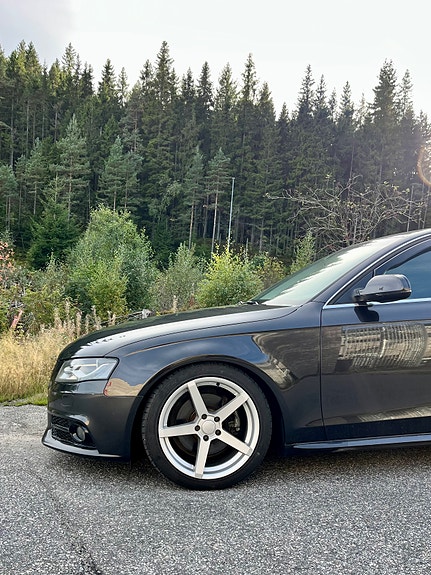 Audi A4 4 of 30