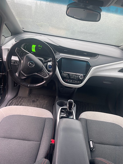 Opel Ampera-e 7 of 9