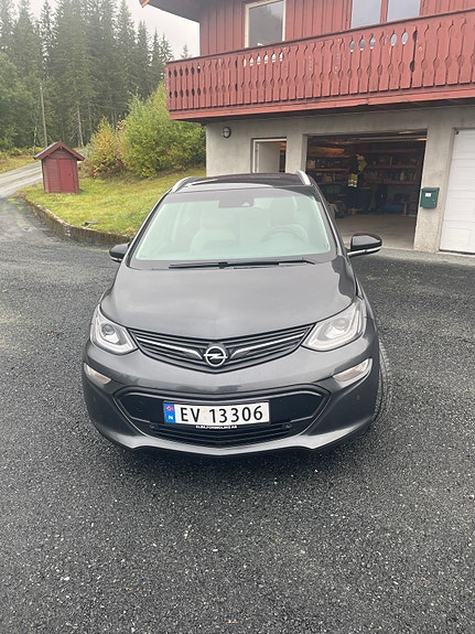 Opel Ampera-e 2 of 9