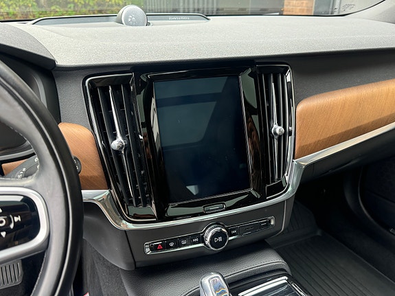 Volvo V90 18 of 30