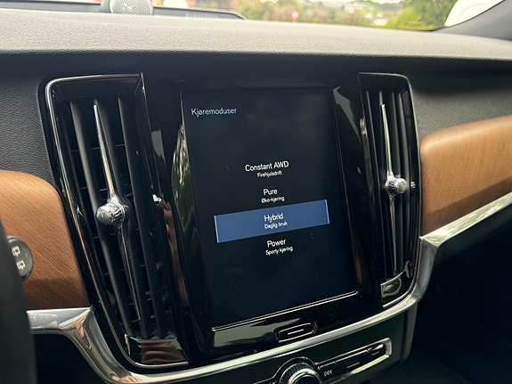 Volvo V90 22 of 30