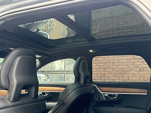 Volvo V90 27 of 30