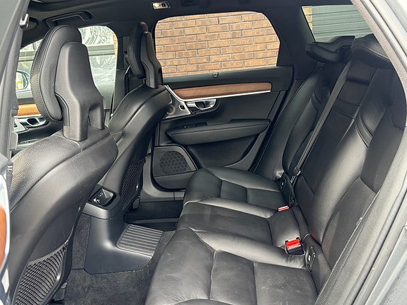 Volvo V90 25 of 30
