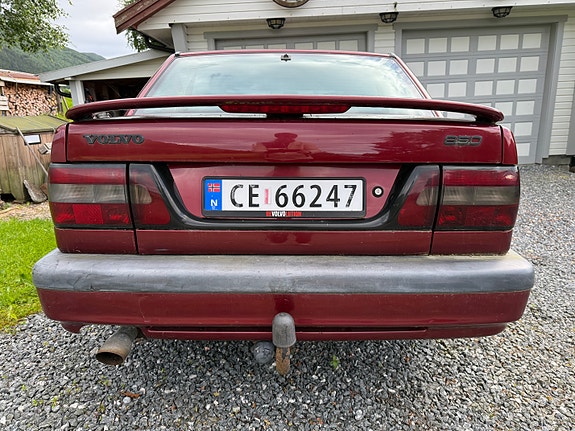 Volvo 850 4 of 30