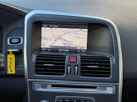 Volvo XC60 13 of 19