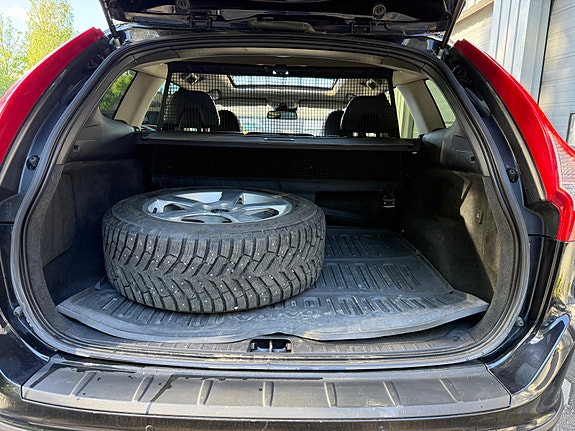 Volvo XC60 9 of 19