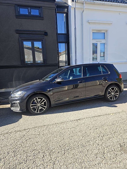 Volkswagen Golf VII 4 of 6