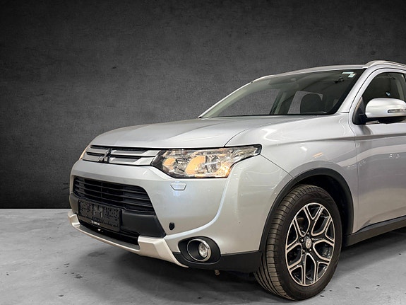 Mitsubishi Outlander 8 of 26