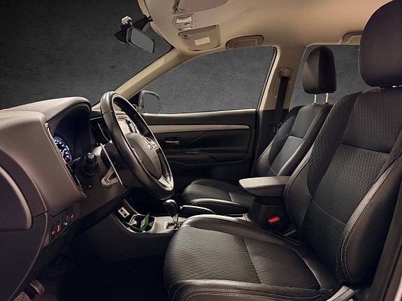 Mitsubishi Outlander 22 of 26