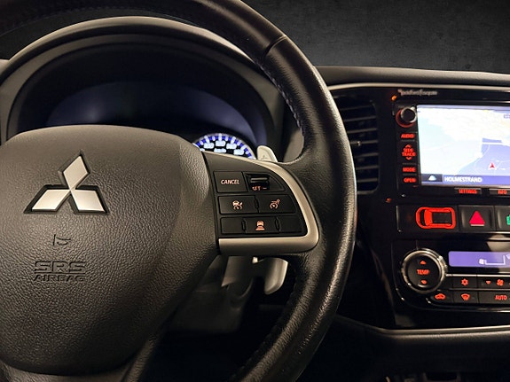Mitsubishi Outlander 16 of 26